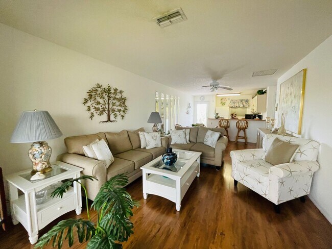 Building Photo - 25100 Sandhill Blvd