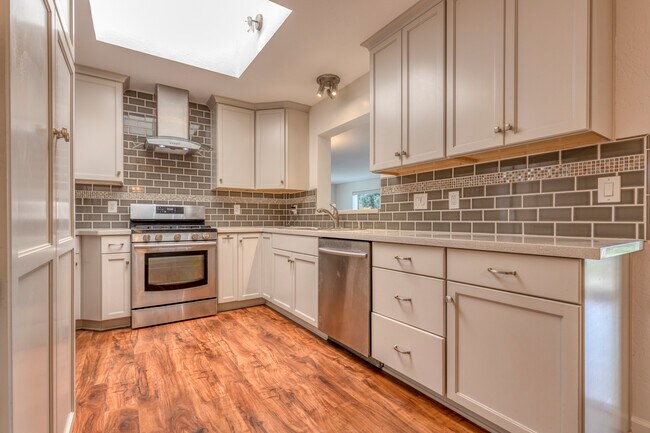 Kitchen - 4338 Mount Elbrus Ct