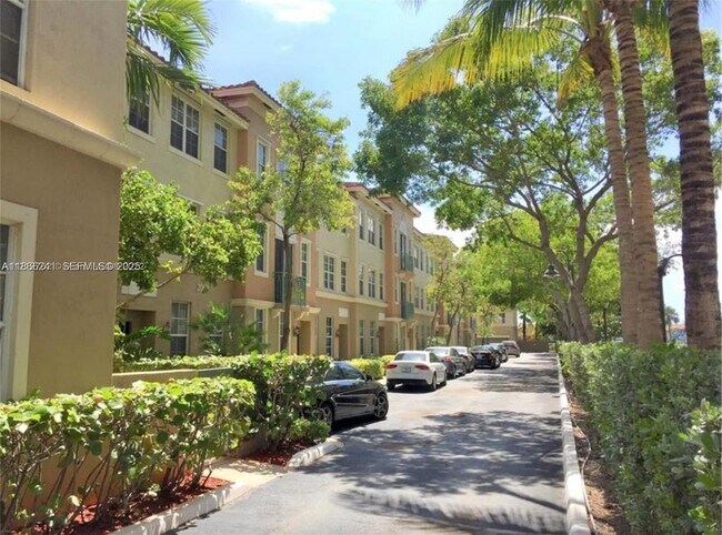 Building Photo - 2069 S Ocean Dr