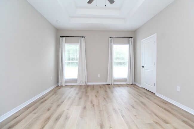 Building Photo - 2023 built modern open layout home on an acre lot in Milton just off Hwy 90