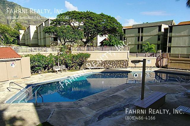 Building Photo - Makaha Valley Plantation  64-A  Nice 2 Bed...