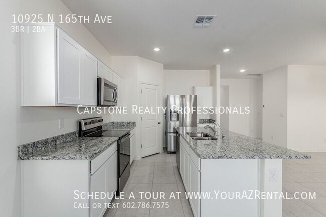 Building Photo - 10925 N 165th Ave