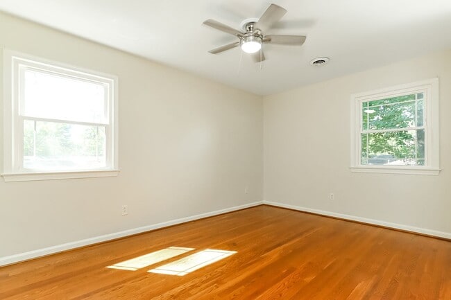 Building Photo - 120 Kohler Crescent