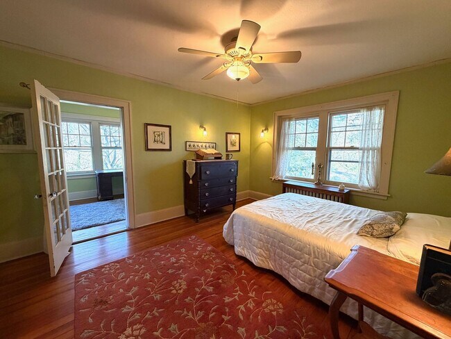 Building Photo - Historic Montford - Large Mock Tudor Home for Rent