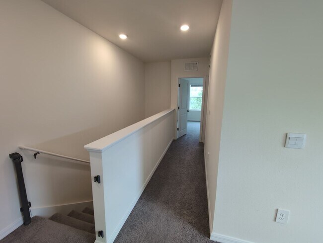 Building Photo - Fresh new build ~ 3 bed/ 2.5 bath Townhous...