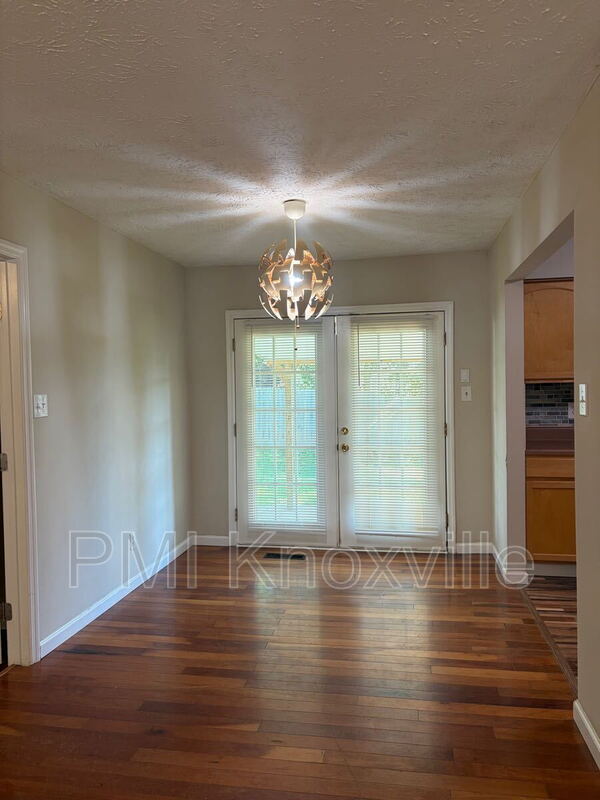 Building Photo - 4100 Abercorn Rd