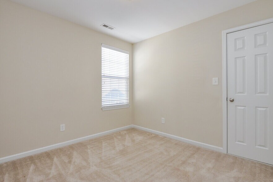 Building Photo - 529 Ashgreen Ct