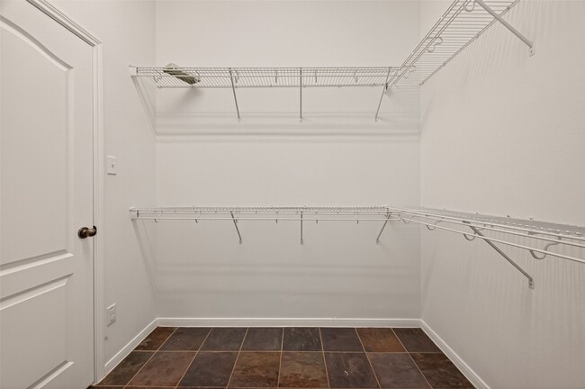 Building Photo - 2704 Hewn Rock Way