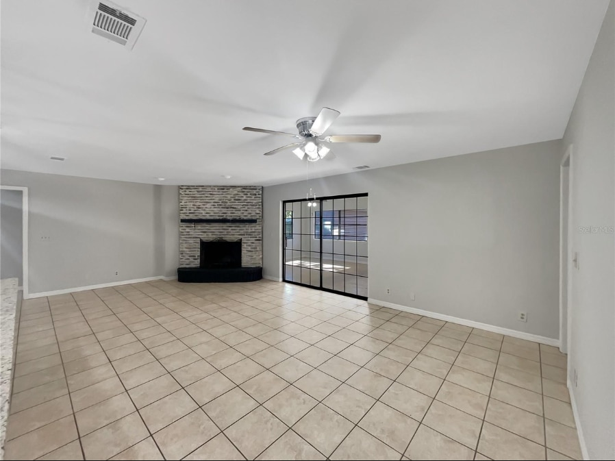 Building Photo - 236 Longhorn Dr