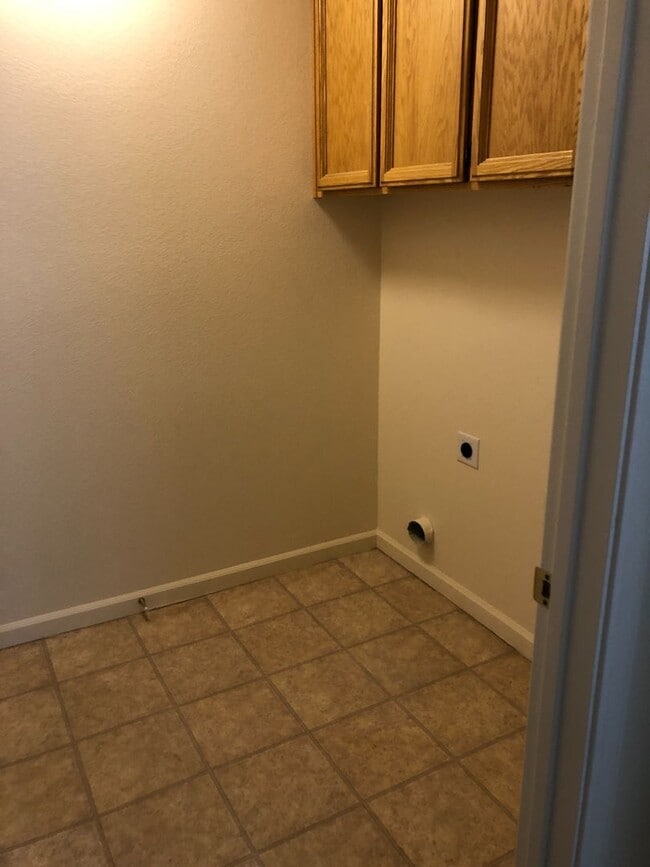 Building Photo - 3 Bedroom House in Wheatland! Coming Soon!