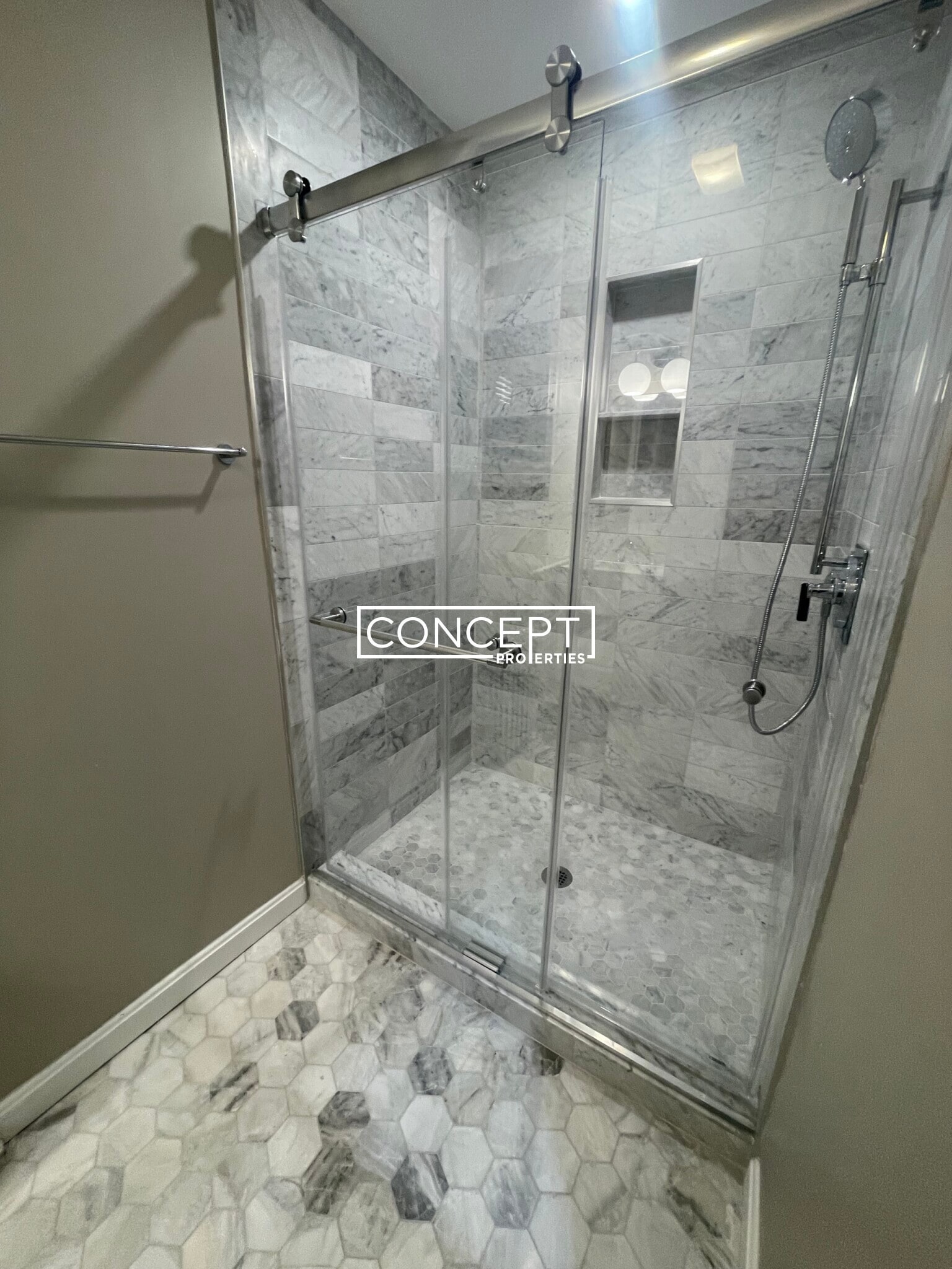 Building Photo - 82 Phipps St