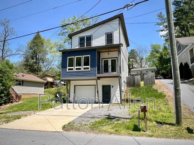 Primary Photo - 308 London Rd