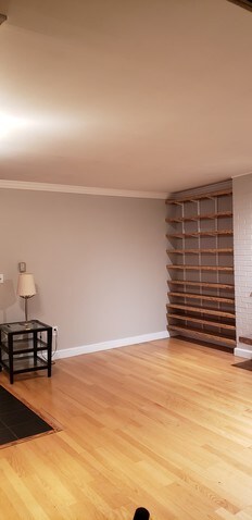 Living room - 1140 N Downing St