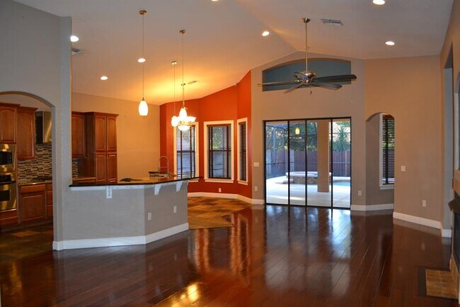Building Photo - 461 Sanford Ave