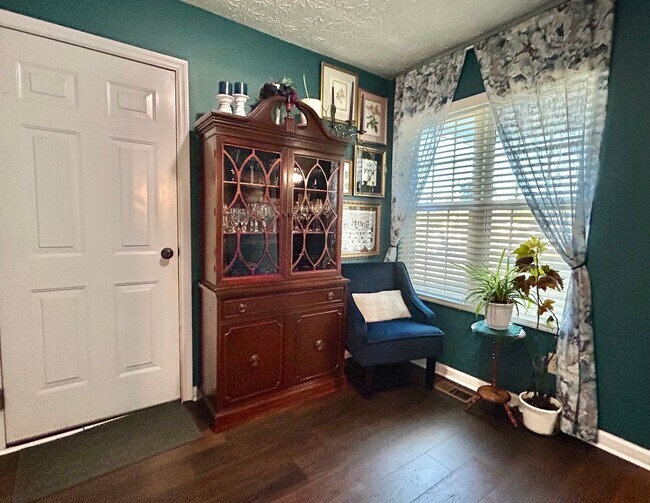 Building Photo - Beautiful 3 bedroom-plus bonus room-2 bath for rent!