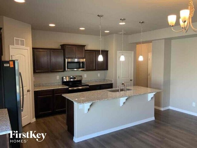 Building Photo - 7717 Benecia Dr