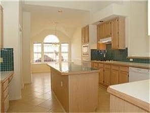 Building Photo - 3132 Buena Vista Dr