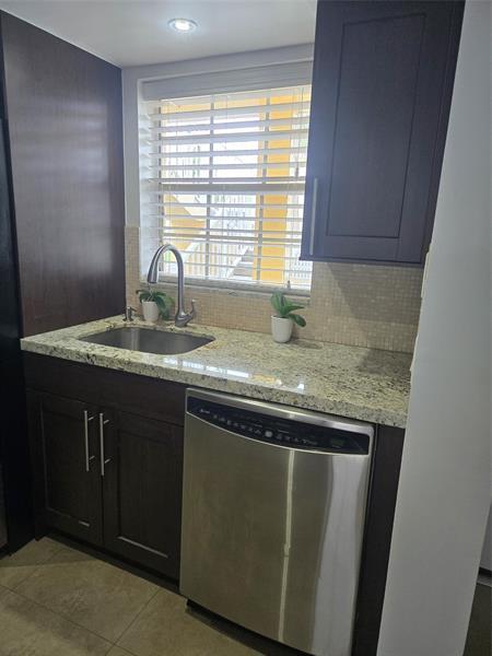 Building Photo - 6323 La Costa Dr