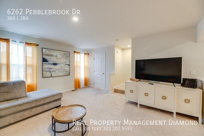 Building Photo - 6262 Pebblebrook Dr