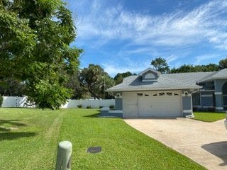 Building Photo - Large Fenced Yard!  Rainbow Woods Home For Rent