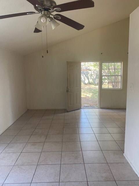 Building Photo - 24202 4 Sixes Ln