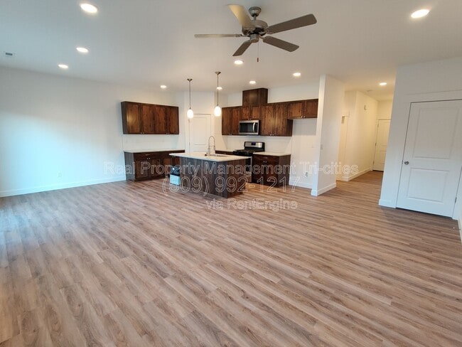 Building Photo - 386 Bedrock Loop