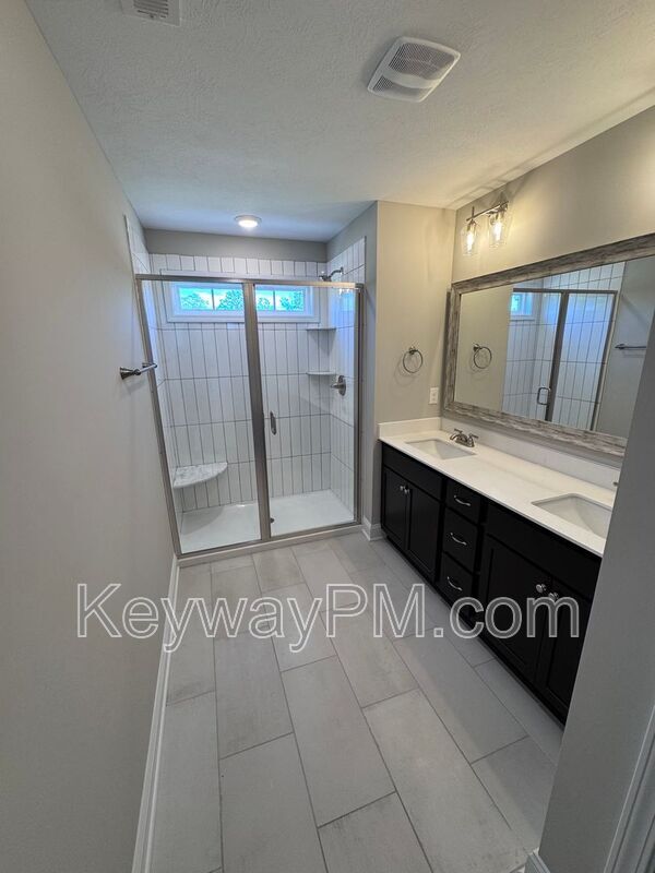 Building Photo - 2062 Denmark Ave SE