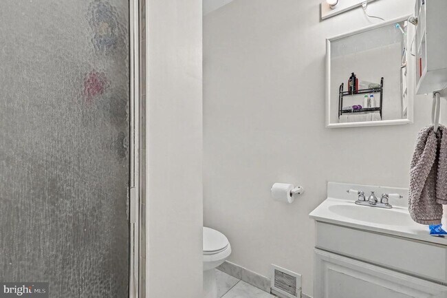 Building Photo - 1828 Olmstead Dr