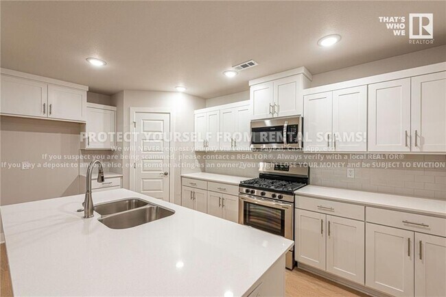 Building Photo - 4248 W Cactus Pl