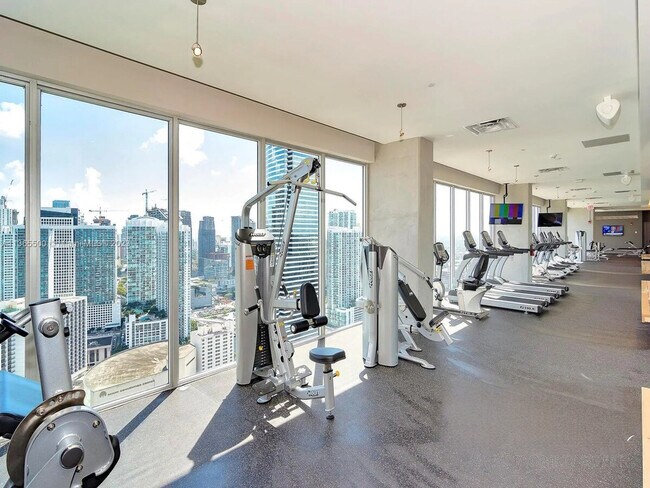 Building Photo - 245 SE 1st St