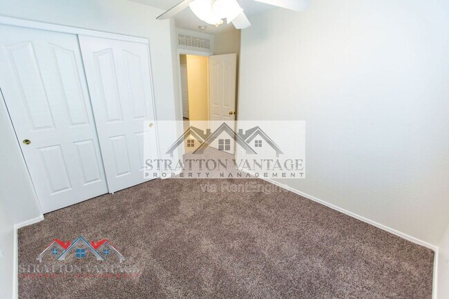 Building Photo - 17739 W Redfield Rd