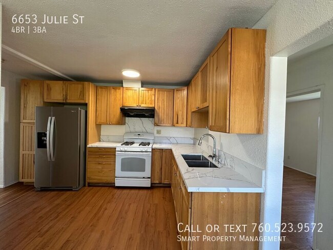Building Photo - 6653 Julie St