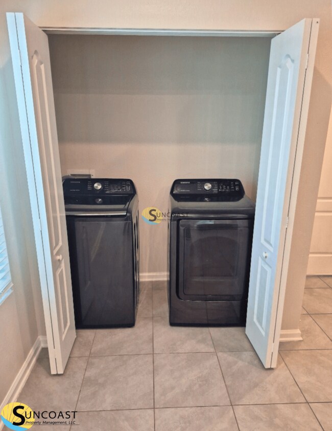 Building Photo - 7601 Legacy Trl