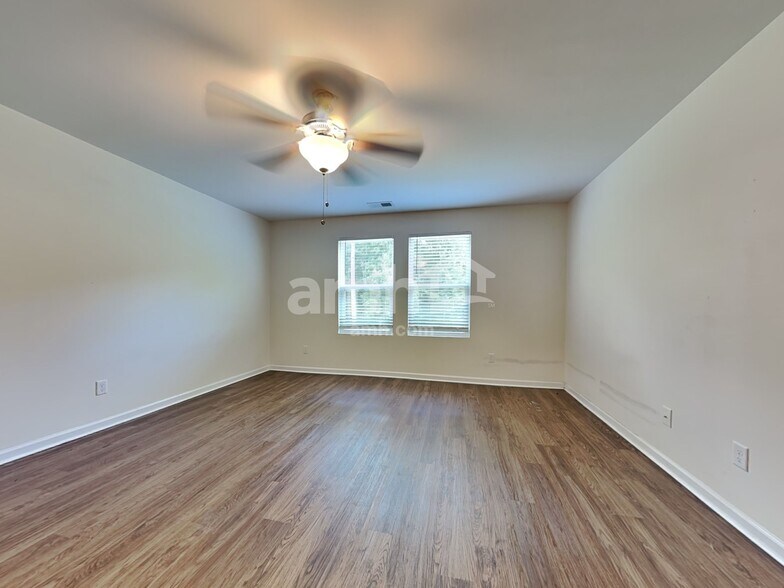 Building Photo - 134 Orion Way
