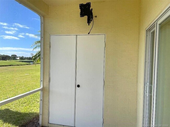 Building Photo - 4210 Gator Trace Ave