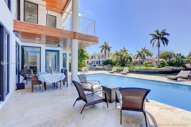 Building Photo - 750 Marine Dr