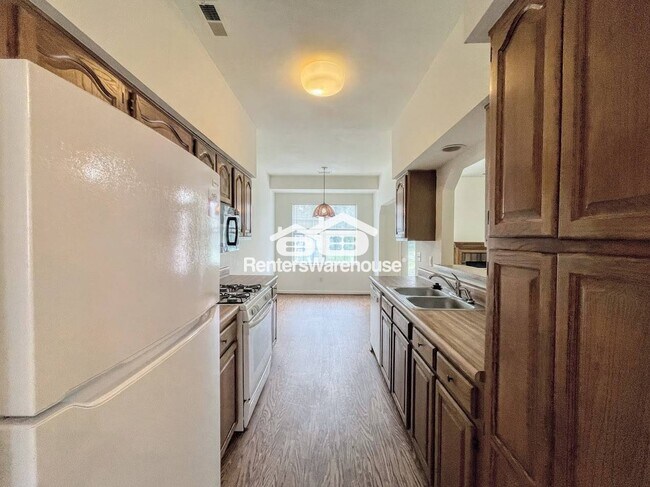 Building Photo - 5623 Rivermill Cir