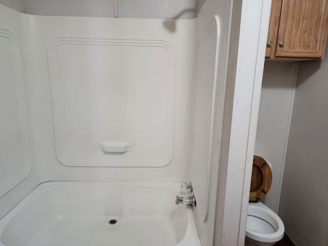 Building Photo - All utilities included!!!