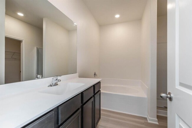 Building Photo - 25410 Glacier Lake Dr