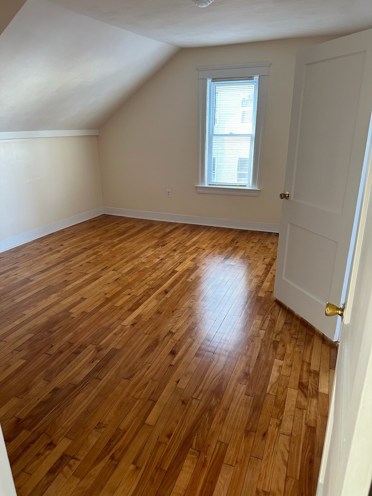 Building Photo - 175 Millbury St