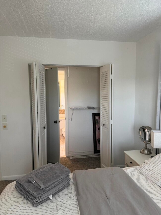 Building Photo - 332 Mansfield G