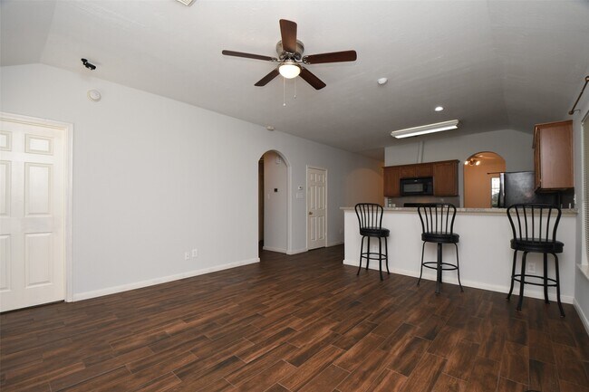 Building Photo - 21134 Normand Meadows Ln