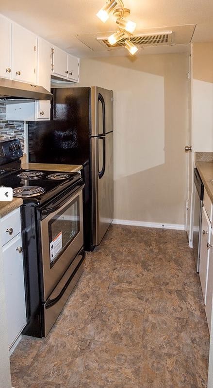 Building Photo - Sungate Apartments