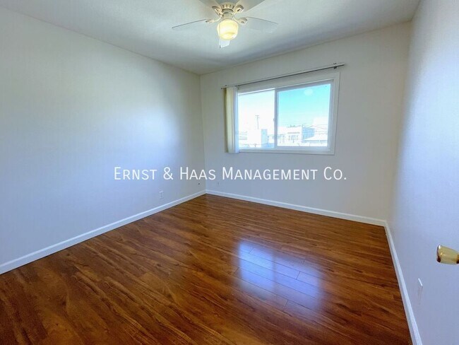 Building Photo - 3211 E Wilton St