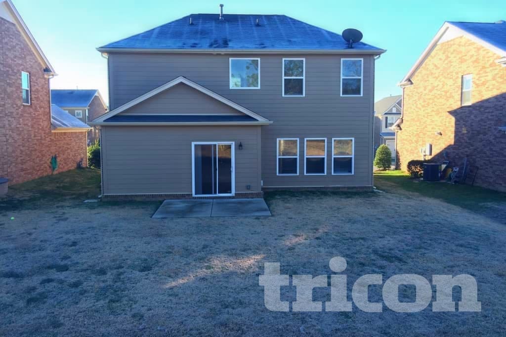 Building Photo - 1716 Hartford Ln