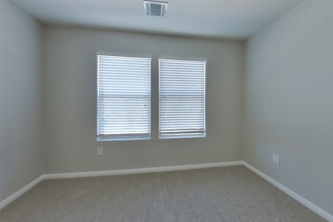 Building Photo - 10115 Dawson Hill Lane
