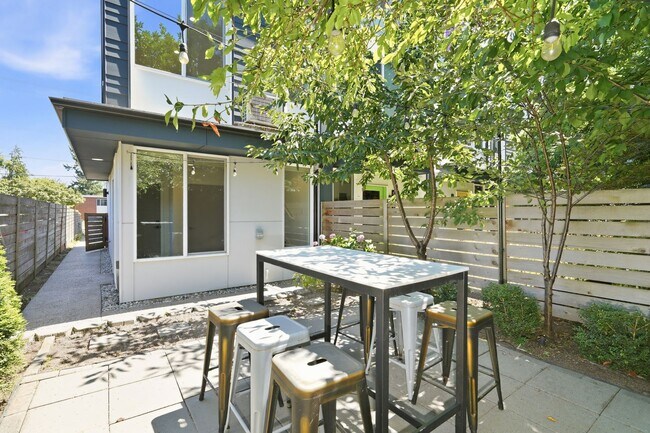 Building Photo - 8823 9th Ave SW