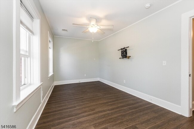 Building Photo - 12 N Willow St