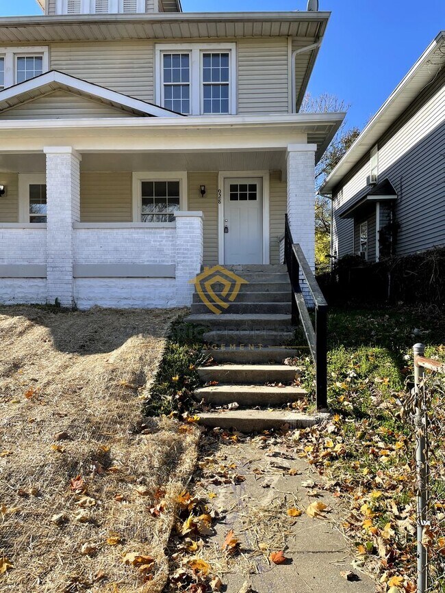 Building Photo - 926-928 N Tuxedo St.