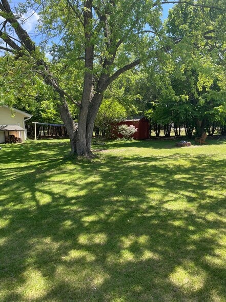 Building Photo - 3301 Larry Dr